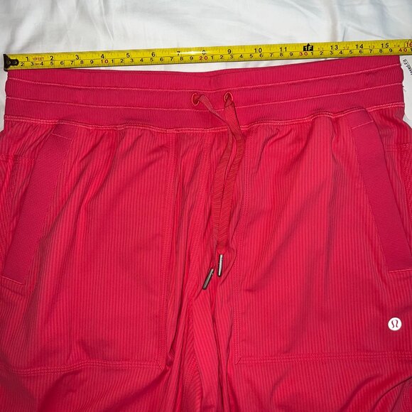 Lululemon Dance Studio Relaxed-Fit Cargo Pants -- Pink -- Size Medium -- NWT - Picture 6 of 7
